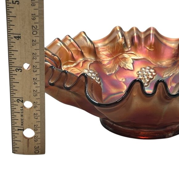 Vtg Fenton Amethyst Carnival Glass Bowl Grapes Leaves Iridescent Ruffled Edge - Picture 6 of 10